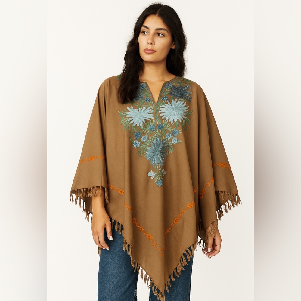 Embroidered Johnny Was Inspired Floral Fringe Poncho Cottage Core Fairy Festival